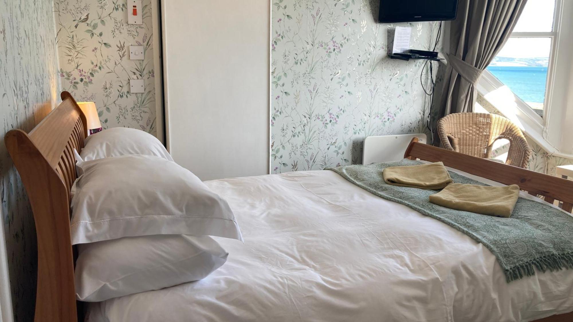 Whitecliff Guest House Weymouth Ngoại thất bức ảnh