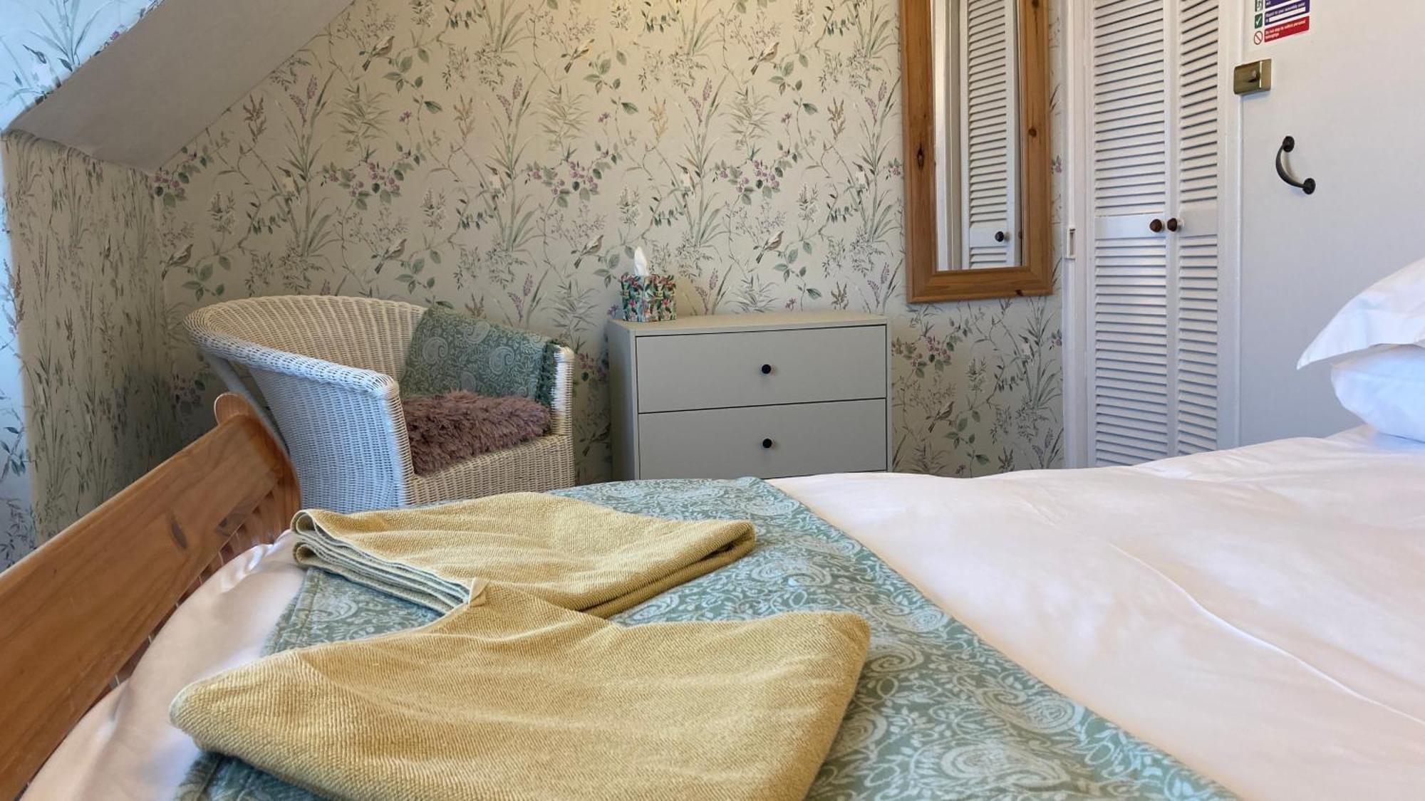 Whitecliff Guest House Weymouth Ngoại thất bức ảnh