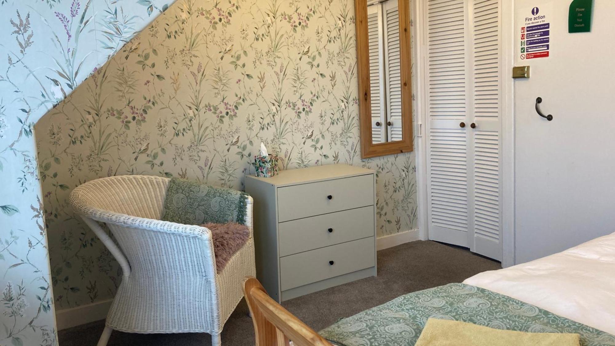 Whitecliff Guest House Weymouth Ngoại thất bức ảnh